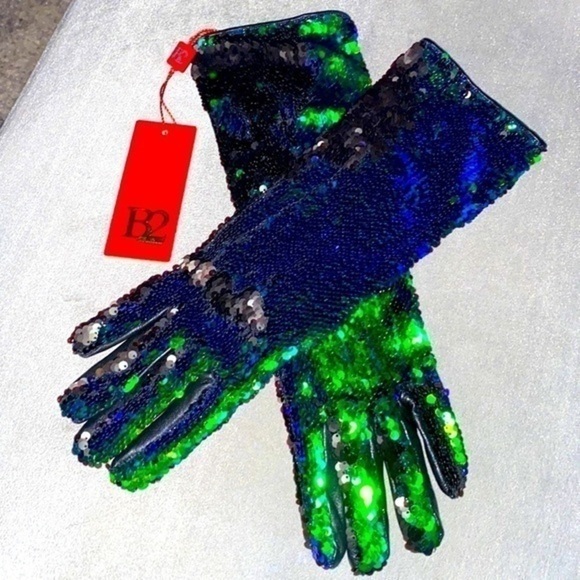 Gloves NWT B2 BALIZZA Fancy Mermaid Sequin Leather Gloves - Picture 2 of 13